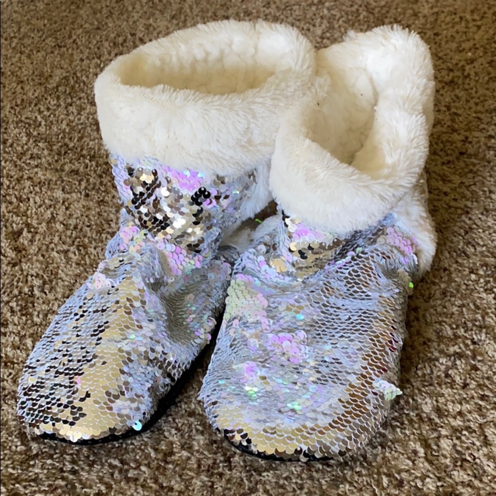 Glitter slippers